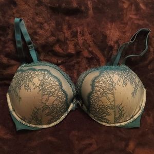 Victoria secrets 36ddd very sexy push-up